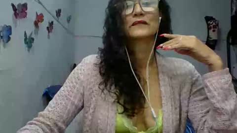SANDRA online show from 09-12-25, 03:28