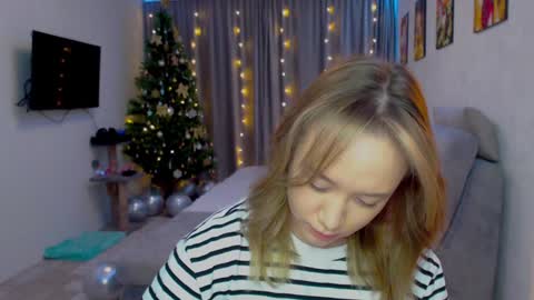 _lalune_ online show from 12-02-24, 12:07