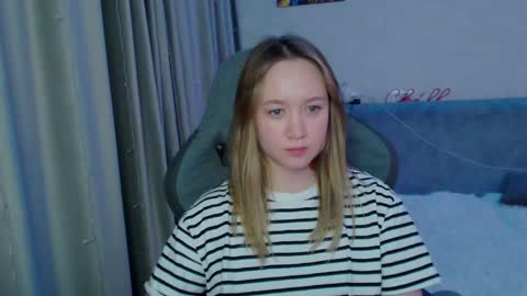 _lalune_ online show from 01-17-25, 12:53