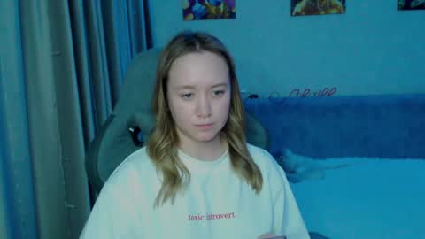 _lalune_ online show from 01-25-25, 02:14