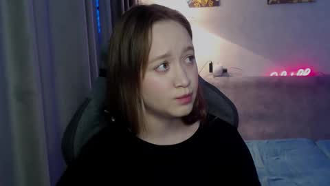 _lalune_ online show from 10-04-25, 04:49