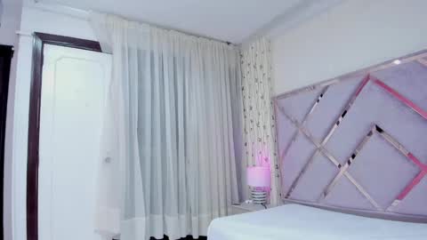 Snapshot of _lanna_jhonson_ chatting on 12-19-24, 01:07 Lanna online show from 12-19-24, 01:07