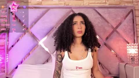 Lanna  online show from 11-27-25, 11:01