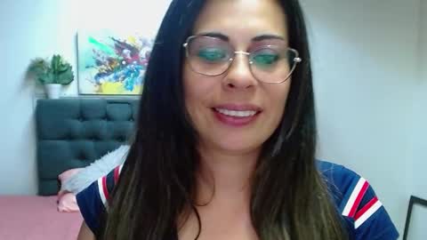paulina  online show from 12-19-24, 11:14