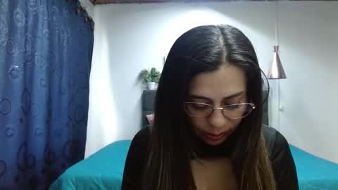 paulina  online show from 12-27-24, 07:46