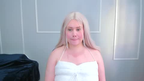 Snapshot of _leana_oo chatting on 11-27-25, 01:13 leana online show from 11-27-25, 01:13