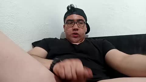 Snapshot of _leclerc_ chatting on 02-16-25, 06:10 _leclerc_ online show from 02-16-25, 06:10