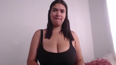 Leslie online show from 02-19-25, 04:55