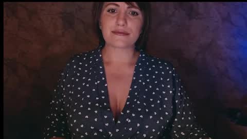 Snapshot of _letty_ chatting on 10-12-25, 12:31 Letty online show from 10-12-25, 12:31