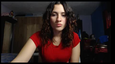 Snapshot of _lindasy_ chatting on 09-22-25, 02:35 Lindasy online show from 09-22-25, 02:35