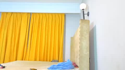 Littlevenus online show from 04-08-26, 02:33