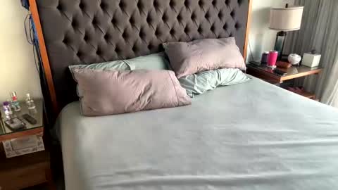 Little Wolfie online show from 09-10-25, 03:45