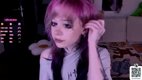 Lolly online show from 10-13-25, 01:00