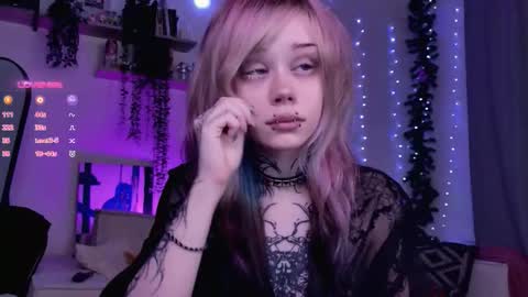 Lolly online show from 12-21-25, 09:49