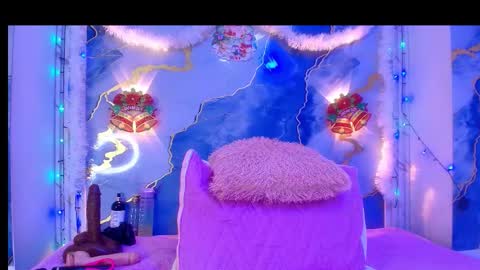 Lorrayne online show from 12-18-25, 12:22