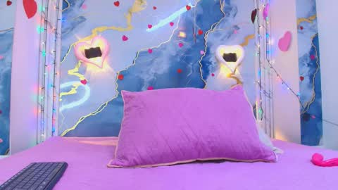 Lorrayne online show from 02-24-26, 12:03