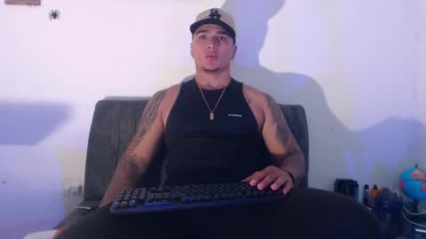 Snapshot of _luxury_23 chatting on 03-12-25, 06:07 STIVEN online show from 03-12-25, 06:07