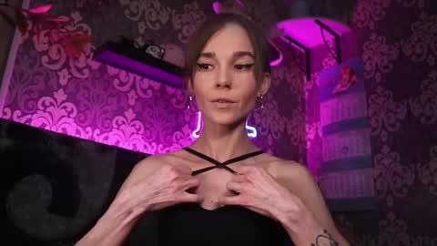 Snapshot of _made_in_hell_ chatting on 11-20-25, 12:00 Stream at am in MoscowI am waiting for you very much3 online show from 11-20-25, 12:00