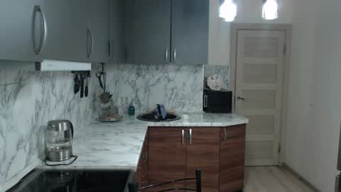 Snapshot of _mamma_mia_ chatting on 02-23-25, 10:20 Kate online show from 02-23-25, 10:20