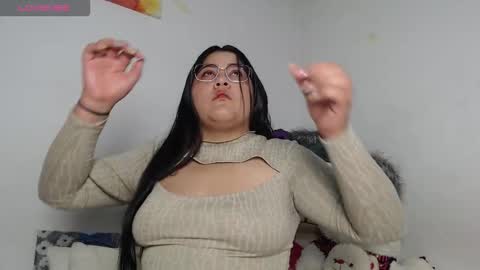 _mari_lunna_ online show from 11-10-25, 01:26