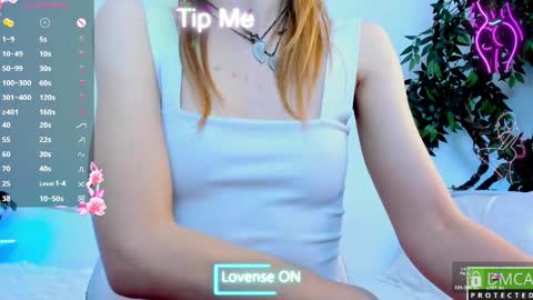 Snapshot of _mari_so chatting on 03-29-26, 03:39 Scarlett online show from 03-29-26, 03:39