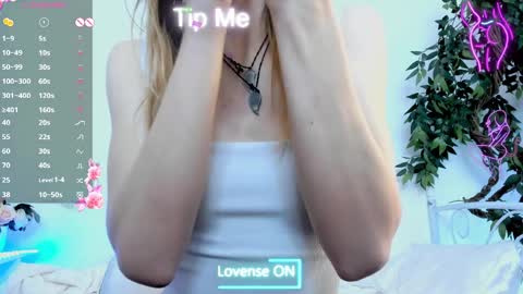 Snapshot of _mari_so chatting on 04-02-26, 09:29 Scarlett online show from 04-02-26, 09:29