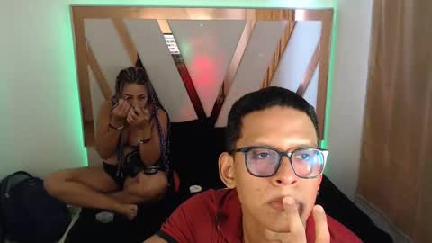 Snapshot of _mark_coral chatting on 01-27-25, 08:17 mark and coral online show from 01-27-25, 08:17