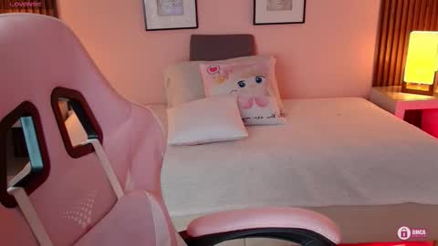 Snapshot of _meliblue chatting on 11-09-25, 07:12 Meli online show from 11-09-25, 07:12