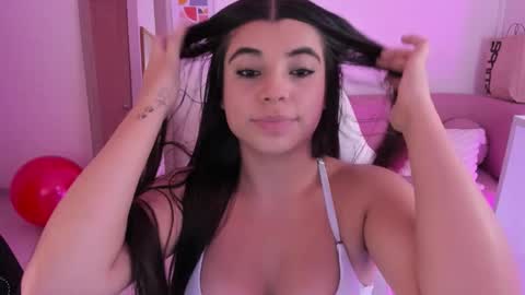 Snapshot of _mia_blue_18_ chatting on 02-22-26, 07:12 MIa blue 18 online show from 02-22-26, 07:12