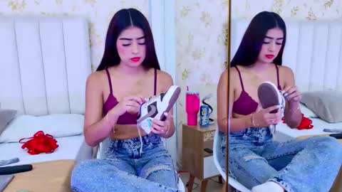 Snapshot of _miaa_monroe chatting on 10-15-25, 07:58 Mia Monroe online show from 10-15-25, 07:58