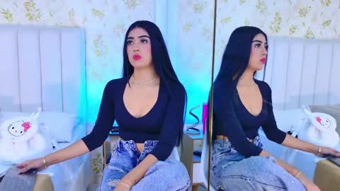 Snapshot of _miaa_monroe chatting on 11-06-25, 07:48 Mia Monroe online show from 11-06-25, 07:48