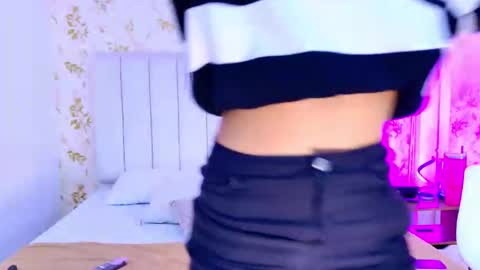 Snapshot of _miaa_monroe chatting on 11-16-25, 07:30 Mia Monroe online show from 11-16-25, 07:30