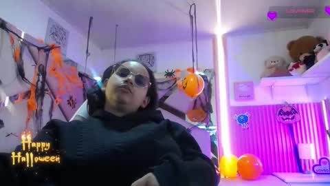  Mia  online show from 11-01-25, 12:40