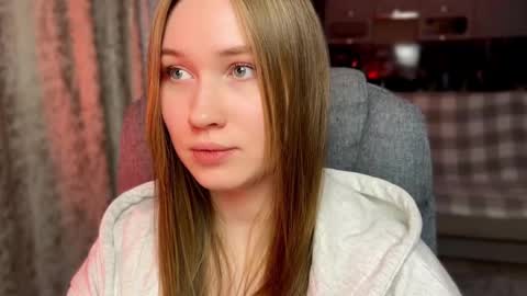 _mirabell_ online show from 11-24-25, 12:54