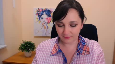 Miranda online show from 02-06-25, 01:32