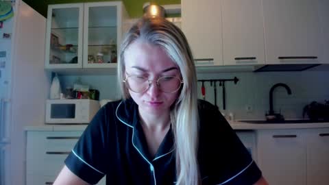 Eva online show from 02-03-25, 05:29