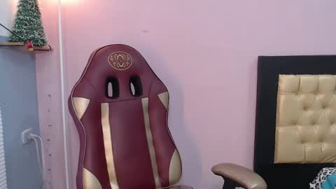 Hinata 3 online show from 12-26-24, 06:33