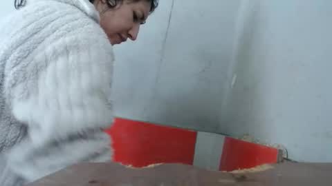 Snapshot of _miss_karoline chatting on 11-23-25, 04:18 karoline uwu online show from 11-23-25, 04:18