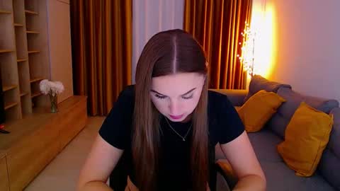 Snapshot of _miss_mia chatting on 10-14-25, 05:08 Mia online show from 10-14-25, 05:08