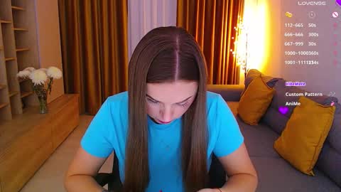 Snapshot of _miss_mia chatting on 10-27-25, 05:33 Mia online show from 10-27-25, 05:33