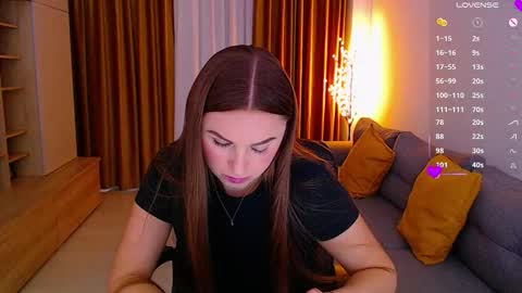 Snapshot of _miss_mia chatting on 11-07-25, 10:15 Mia online show from 11-07-25, 10:15