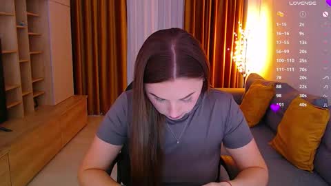 Snapshot of _miss_mia chatting on 11-10-25, 08:57 Mia online show from 11-10-25, 08:57