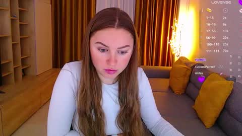 Snapshot of _miss_mia chatting on 11-19-25, 10:26 Mia online show from 11-19-25, 10:26