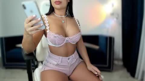 Snapshot of _missperfection_ chatting on 02-17-26, 02:52 .. my fav tip 1120040012123335 online show from 02-17-26, 02:52