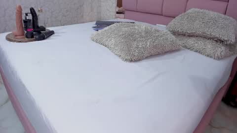 _molly_rosse_ online show from 12-19-24, 07:29