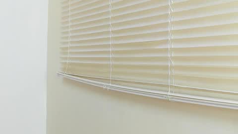 _molly_rosse_ online show from 10-15-25, 12:05