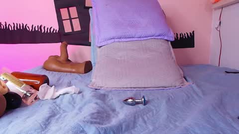 MORGAN CELESTE online show from 10-16-25, 07:59