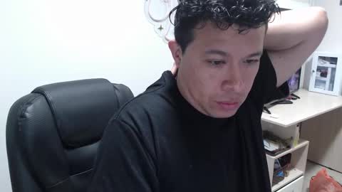 Snapshot of _mr_panda_ chatting on 02-21-26, 12:22 Panda online show from 02-21-26, 12:22