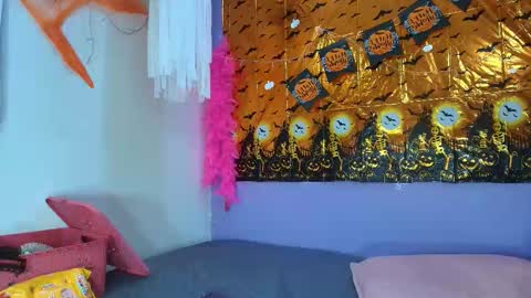 Luna online show from 10-16-25, 11:55