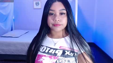 nahomi  online show from 03-10-25, 11:21
